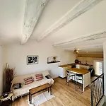 Apartament Maison De Village Avec Terrasse Montagnac (Alpes-de-Haute-Provence)