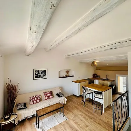 Apartment Maison De Village Avec Terrasse Montagnac (Alpes-de-Haute-Provence)