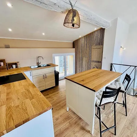 Maison De Village Avec Terrasse Apartment