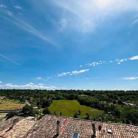 Maison De Village Avec Terrasse Apartment
